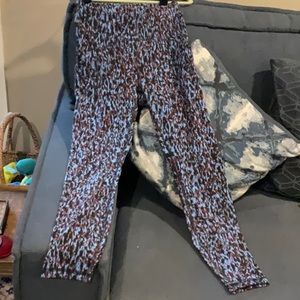 Lululemon Power through high rise leggings.25”